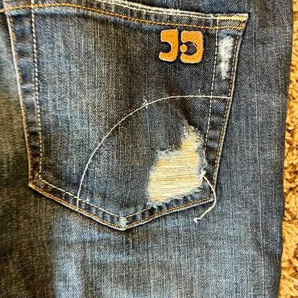 Joe’s Jeans Cropped Ex-Lover Cut Capris - Picture 4 of 5
